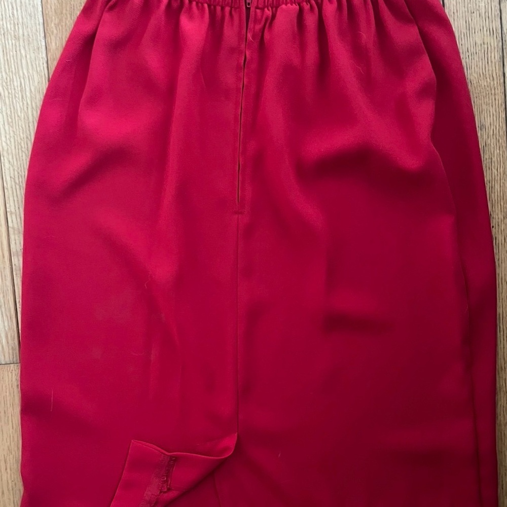 Karin Stevens Vintage Red Pencil Skirt Size 6 Back Slit Classic Old Money